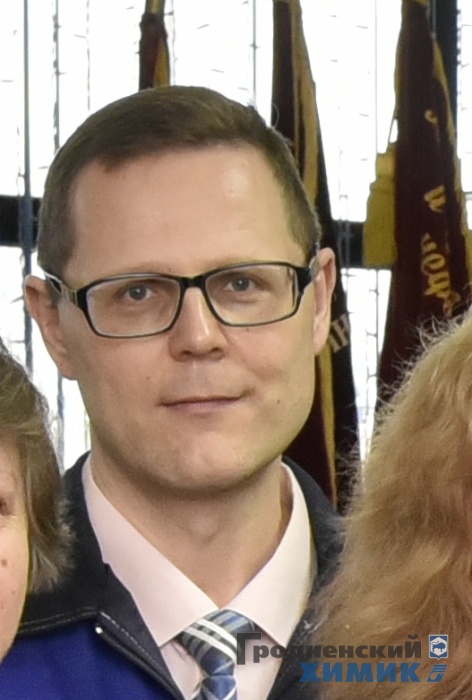 Десюков 3 слева.JPG